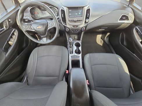 Used 2017 Chevrolet Cruze LT w/ Convenience Package image 20
