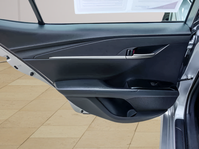Used 2025 Toyota Camry LE FWD image 20