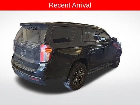 Used 2021 Chevrolet Tahoe Z71 w/ Z71 Off-Road Package AWD/4WD image 3