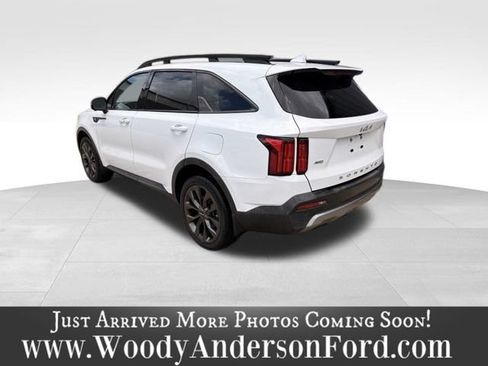 Used 2022 Kia Sorento SX Prestige w/ Rust Color Package AWD/4WD image 4
