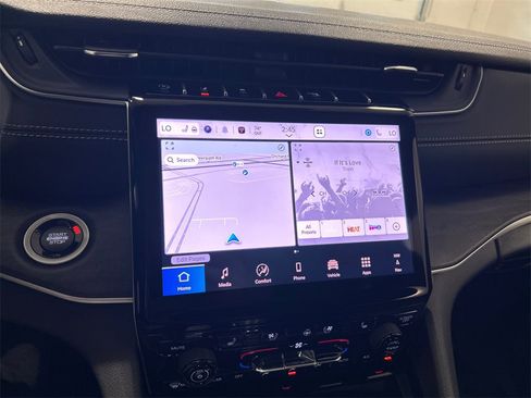 New 2025 Jeep Grand Cherokee Limited w/ Luxury Tech Group II image 21