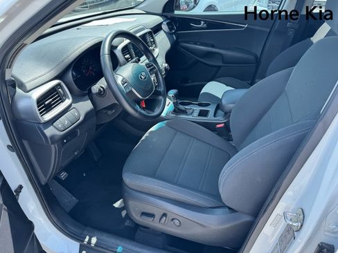 Used 2020 Kia Sorento LX w/ LX I4 Convenience Package FWD image 9