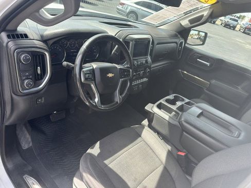 Used 2021 Chevrolet Silverado 1500 LT image 12
