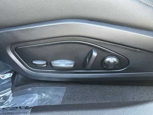 Used 2022 Audi e-tron GT Prestige w/ Prestige Package image 23