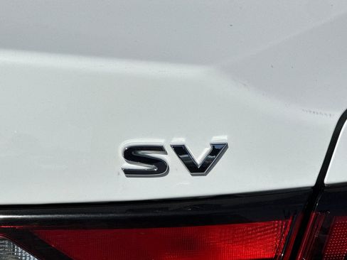 Certified 2023 Nissan Sentra SV FWD image 7