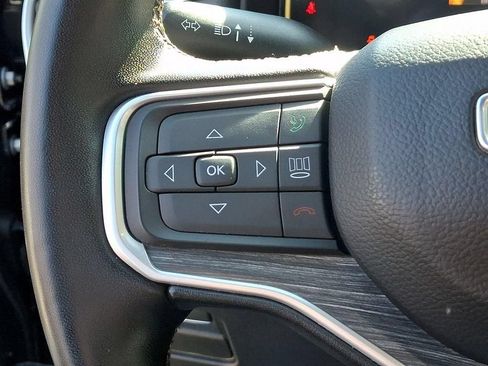 Used 2024 Jeep Wagoneer Series III AWD/4WD image 25