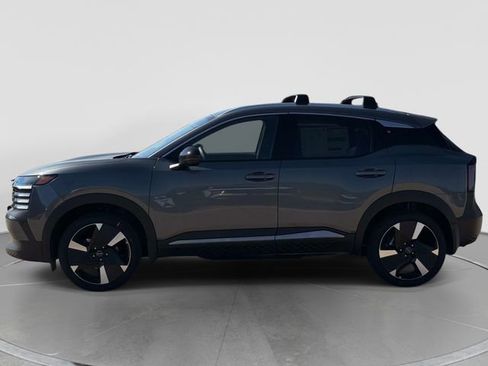 New 2026 Nissan Kicks SR w/ Cold Weather Package AWD/4WD image 10