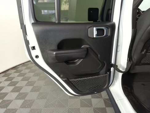 Used 2021 Jeep Gladiator Rubicon image 28