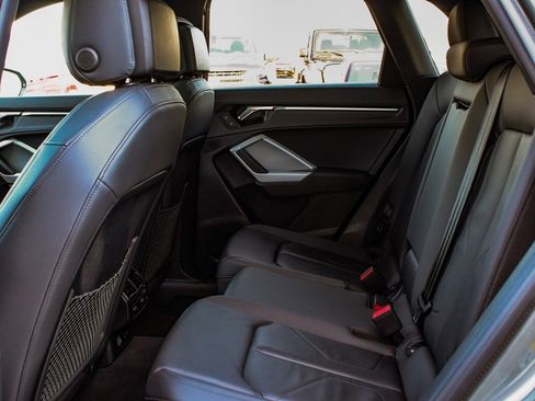 Used 2022 Audi Q3 2.0T Premium Plus image 33