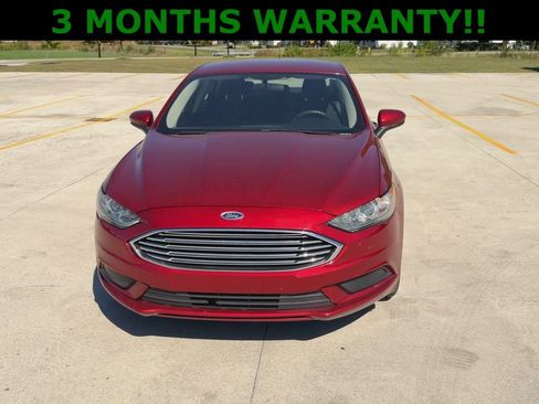 Used 2018 Ford Fusion SE w/ Fusion SE Technology Package image 3