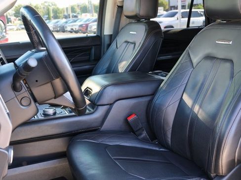 Used 2021 Ford Expedition Platinum image 17