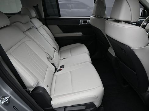 Used 2024 Hyundai Santa Fe SEL image 30