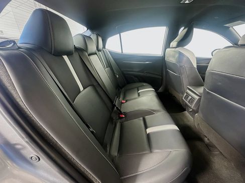 Used 2025 Toyota Camry SE FWD image 26
