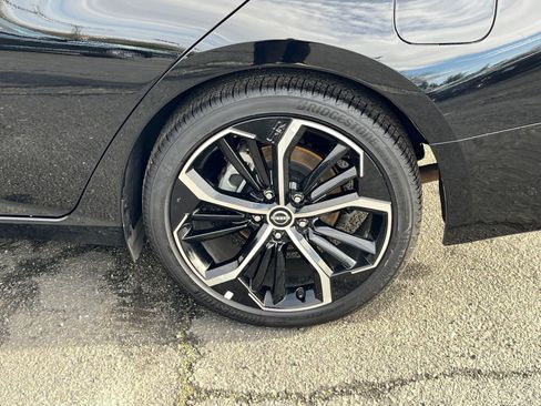 Used 2025 Nissan Altima 2.5 SR image 29