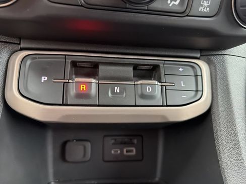 Used 2023 GMC Acadia Denali w/ Black Diamond Edition AWD/4WD image 27