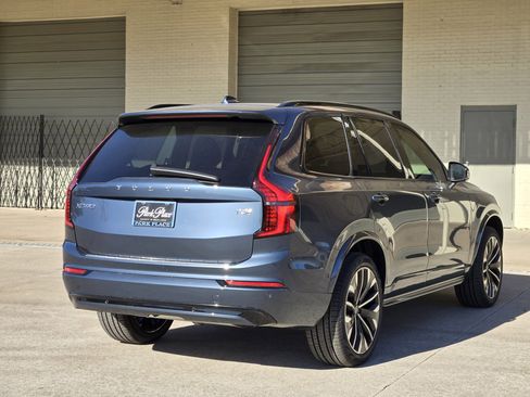 New 2026 Volvo XC90 T8 Ultra w/ Protection Package Premier image 9