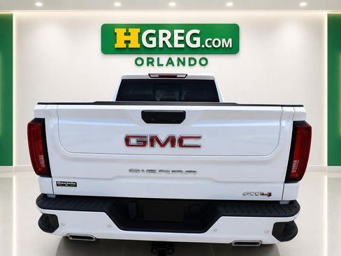 Used 2022 GMC Sierra 1500 AT4 w/ AT4 Premium Package AWD/4WD image 8
