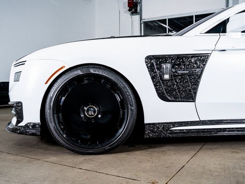 Used 2024 Rolls-Royce Spectre w/ Spectre Launch Package image 11