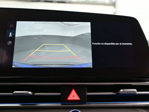 Certified 2024 Hyundai Elantra SEL w/ Convenience Package FWD image 18