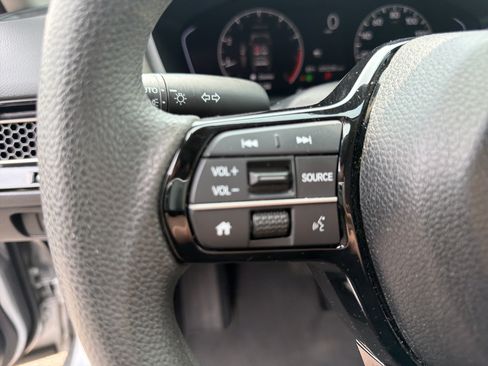 Used 2025 Honda Civic LX image 18