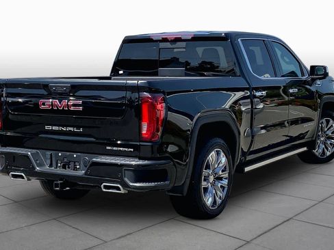 Used 2024 GMC Sierra 1500 Denali w/ Denali Reserve Package AWD/4WD image 11