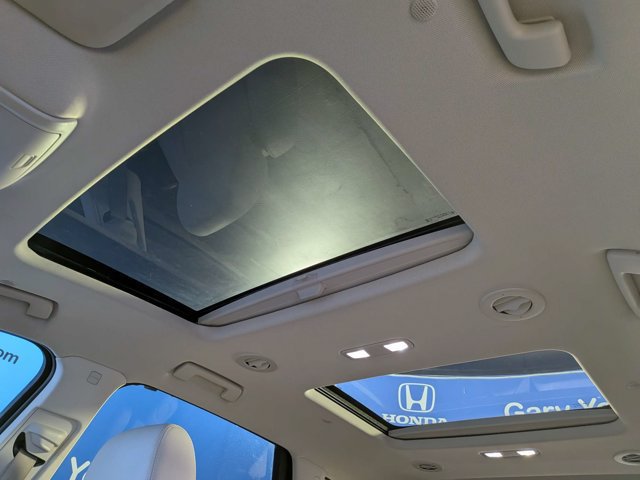Used 2023 Buick Enclave Essence w/ Experience Buick Package FWD image 24