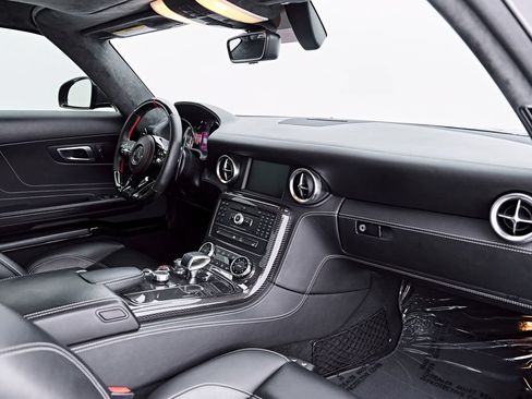 Used 2012 Mercedes-Benz SLS AMG Coupe image 41
