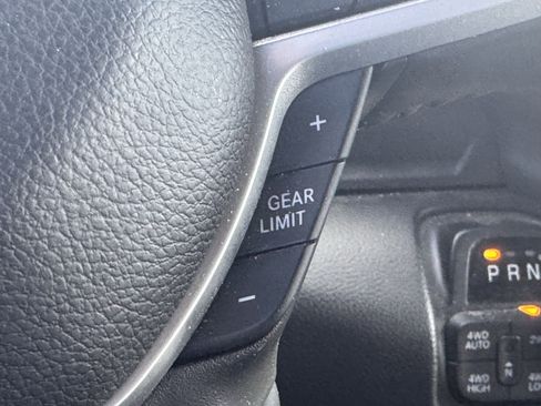 Used 2021 RAM 1500 Big Horn image 9