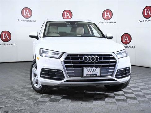 Used 2018 Audi Q5 2.0T Premium Plus w/ Premium Plus Package image 3