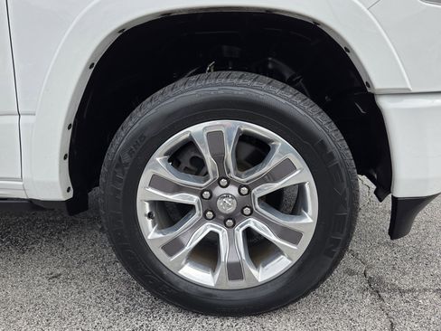 Used 2023 RAM 1500 Limited AWD/4WD image 9