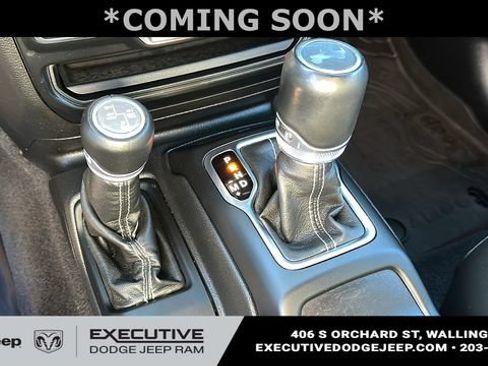 Used 2022 Jeep Wrangler Unlimited Sahara w/ Cold Weather Group AWD/4WD image 17