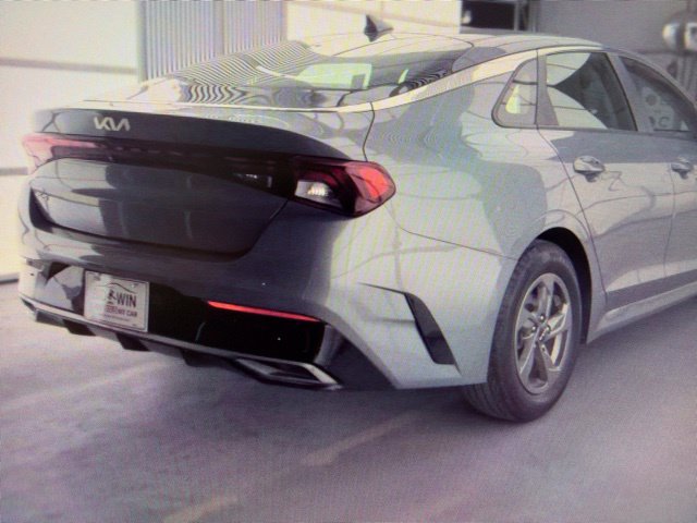 Used 2022 Kia K5 LXS FWD image 5