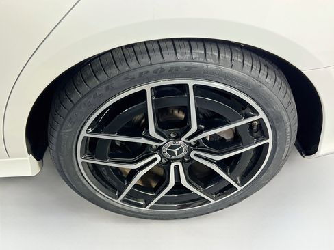 Used 2022 Mercedes-Benz E 350 Sedan image 32