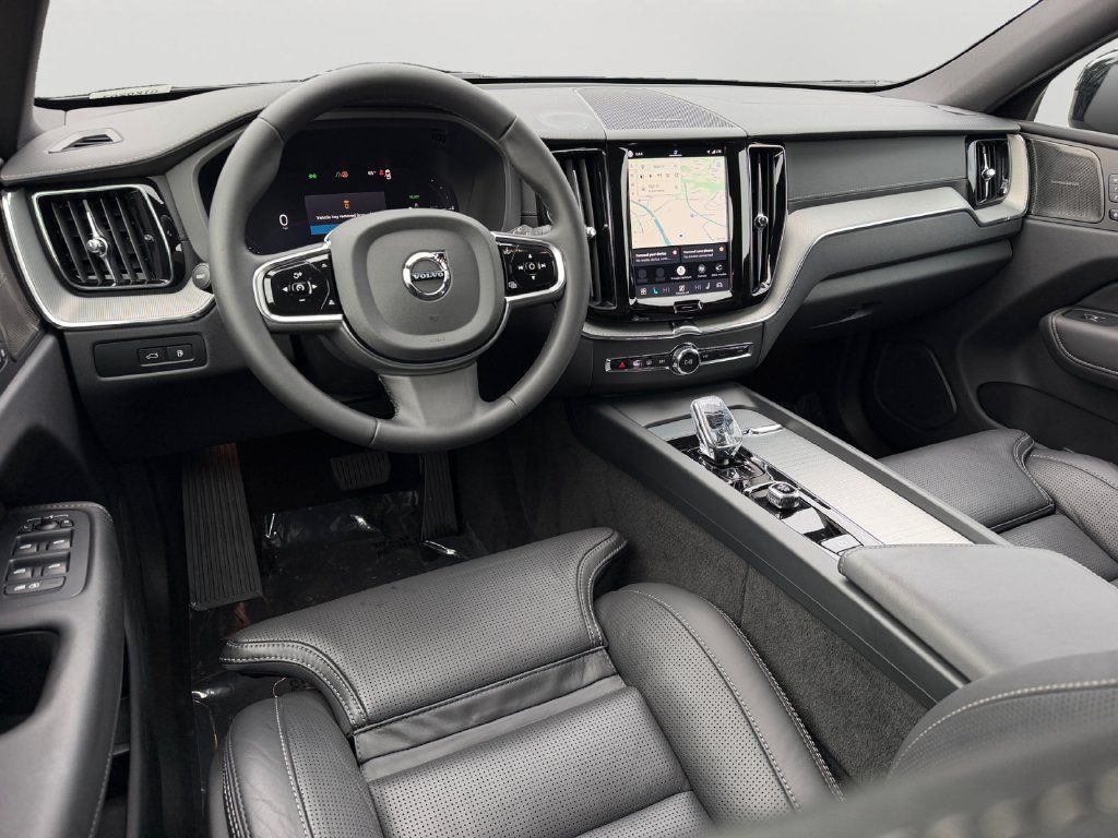 Certified 2024 Volvo XC60 T8 Ultimate AWD/4WD image 13