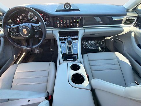 Used 2023 Porsche Panamera 4S w/ Premium Package image 15