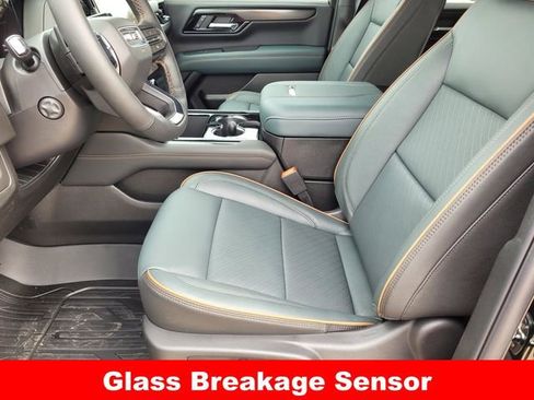 New 2026 GMC Yukon XL AT4 w/ AT4 Premium Package AWD/4WD image 20