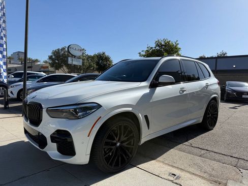 Used 2022 BMW X5 sDrive40i w/ M Sport Package RWD image 55