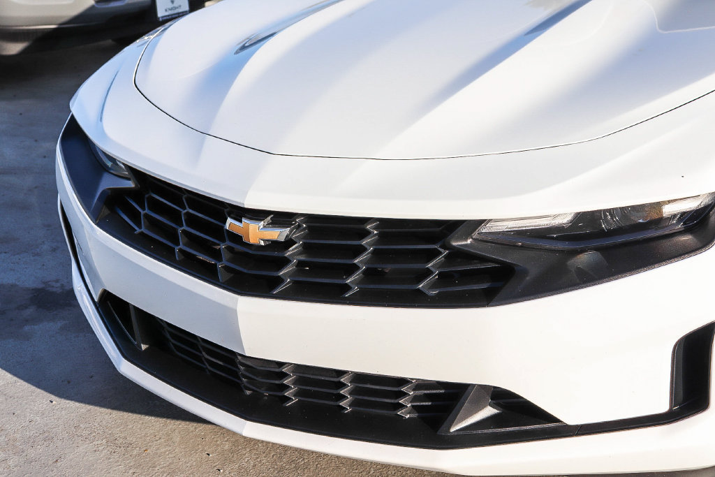 Used 2024 Chevrolet Camaro LT RWD image 6