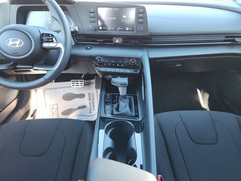 New 2026 Hyundai Elantra SEL Sport Premium FWD image 19