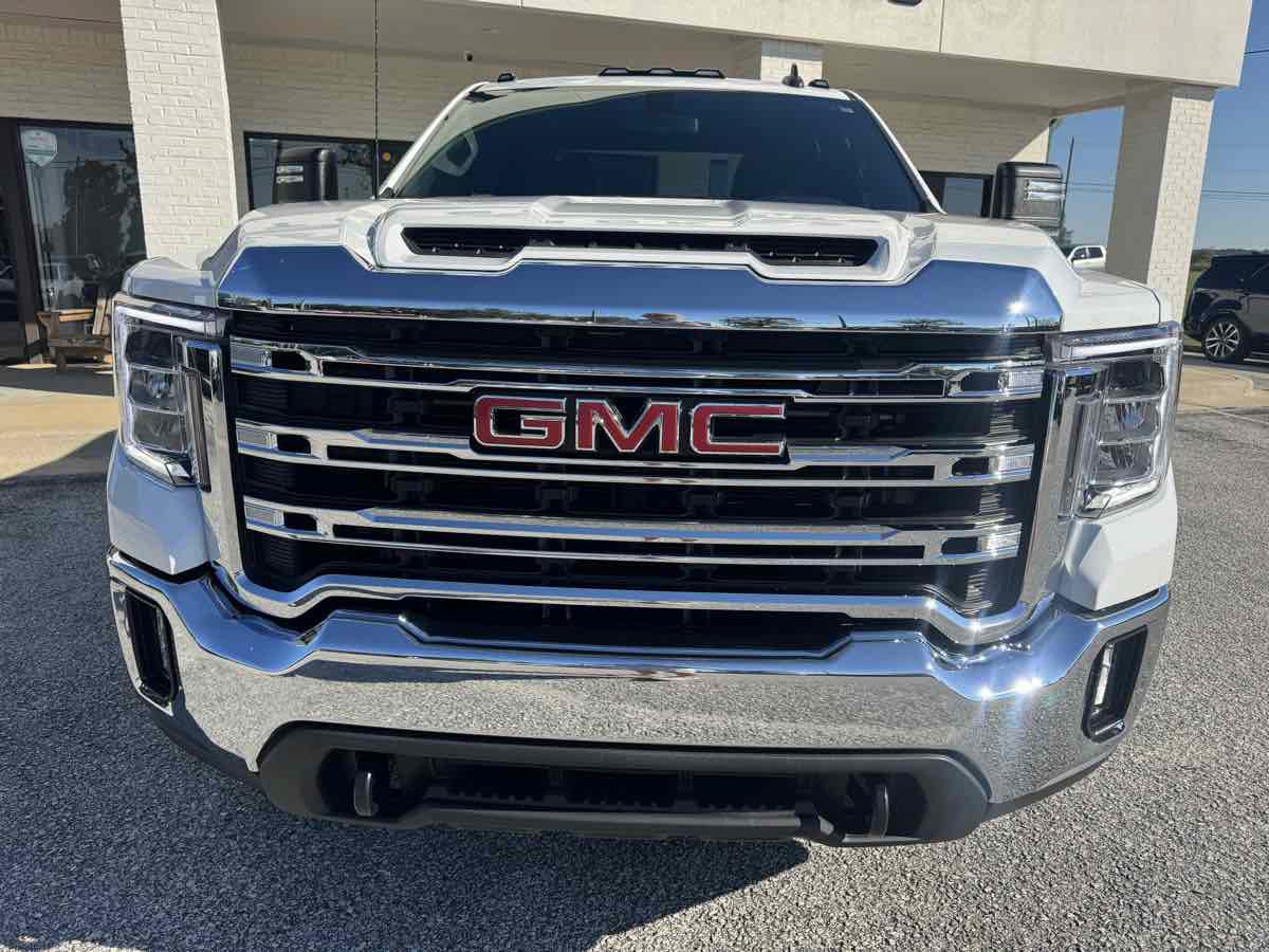 Used 2022 GMC Sierra 2500 SLE w/ SLE Value Package; AWD/4WD image 3