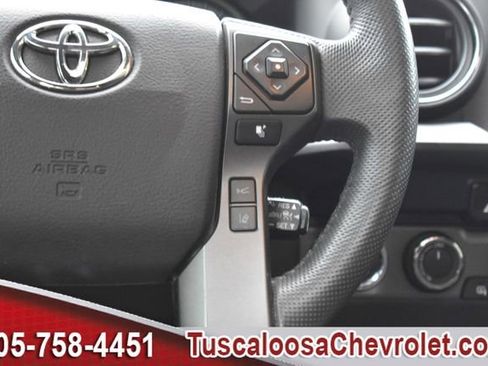 Used 2021 Toyota Tacoma TRD Off-Road image 28