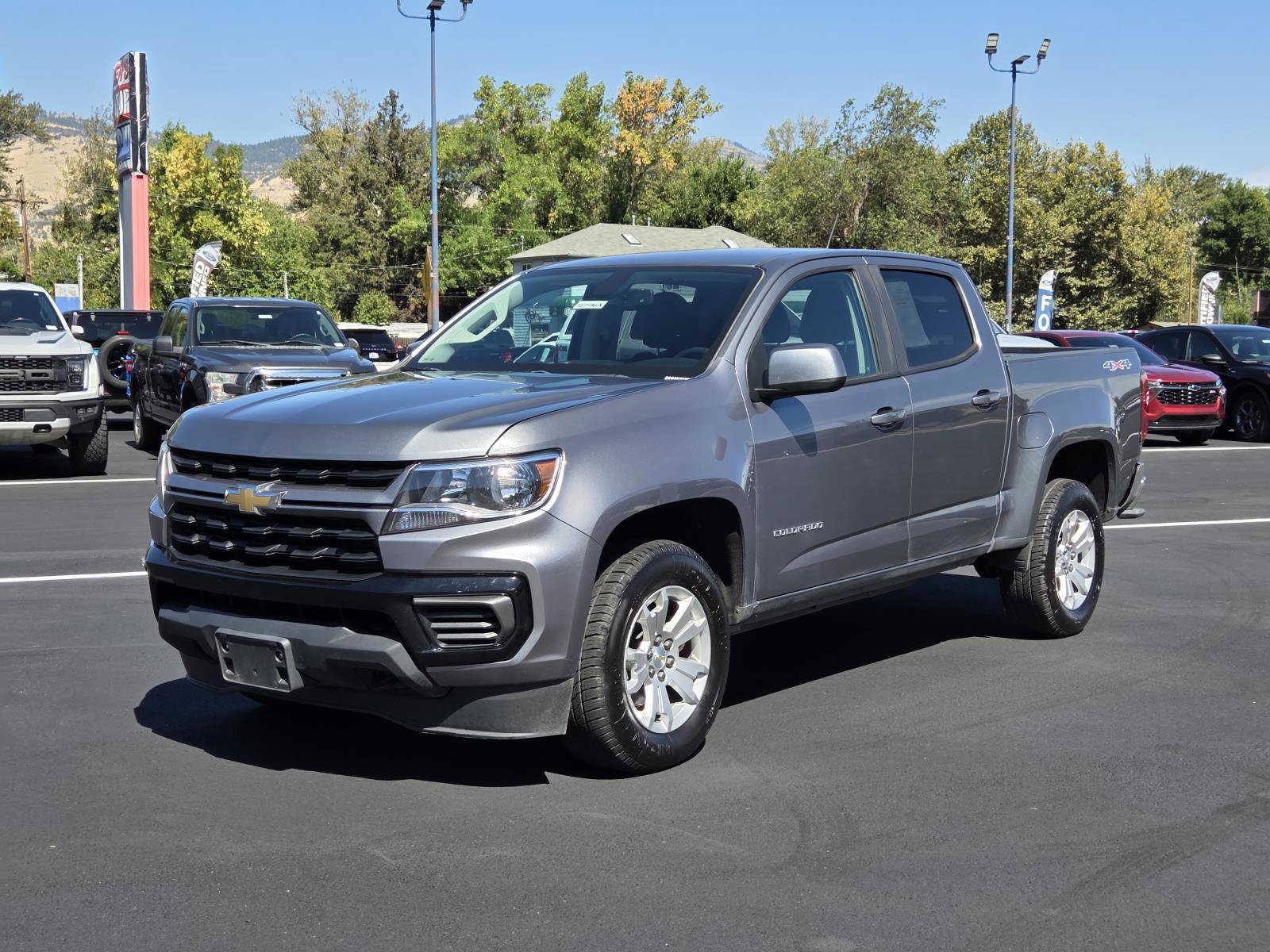 Used 2021 Chevrolet Colorado LT AWD/4WD image 1