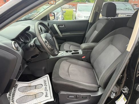 Used 2013 Nissan Rogue SV AWD/4WD image 15