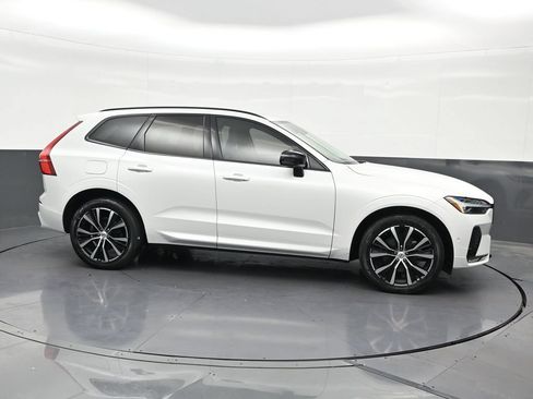 Used 2024 Volvo XC60 B5 Plus w/ Protection Package Premier AWD/4WD image 7