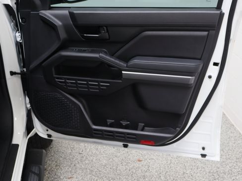 Certified 2025 Toyota Tacoma SR5 RWD image 33