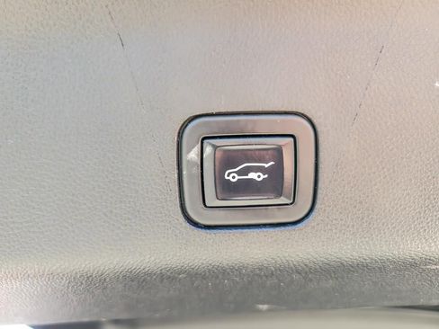 Used 2021 GMC Yukon Denali image 23