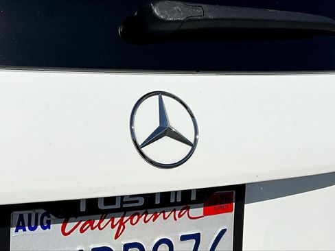 Used 2020 Mercedes-Benz GLB 250 GLB 250 image 31