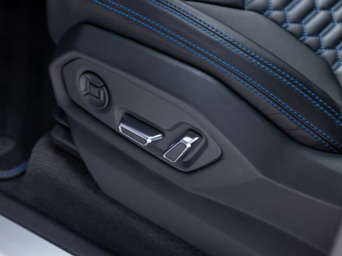 Used 2019 Lamborghini Urus image 75