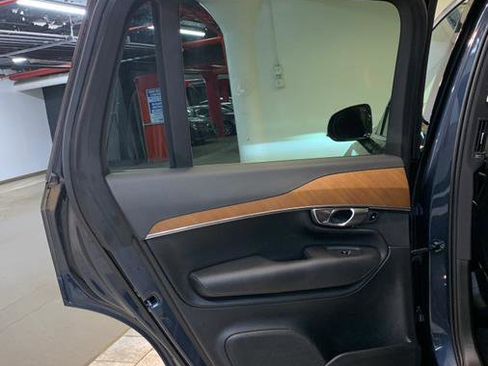 Used 2022 Volvo XC90 T6 Momentum w/ Climate Package image 33