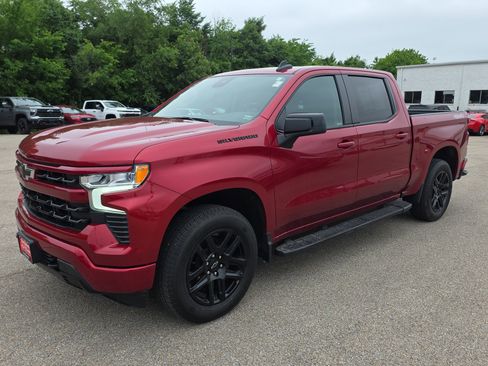 Used 2024 Chevrolet Silverado 1500 RST w/ Protection Package AWD/4WD image 4
